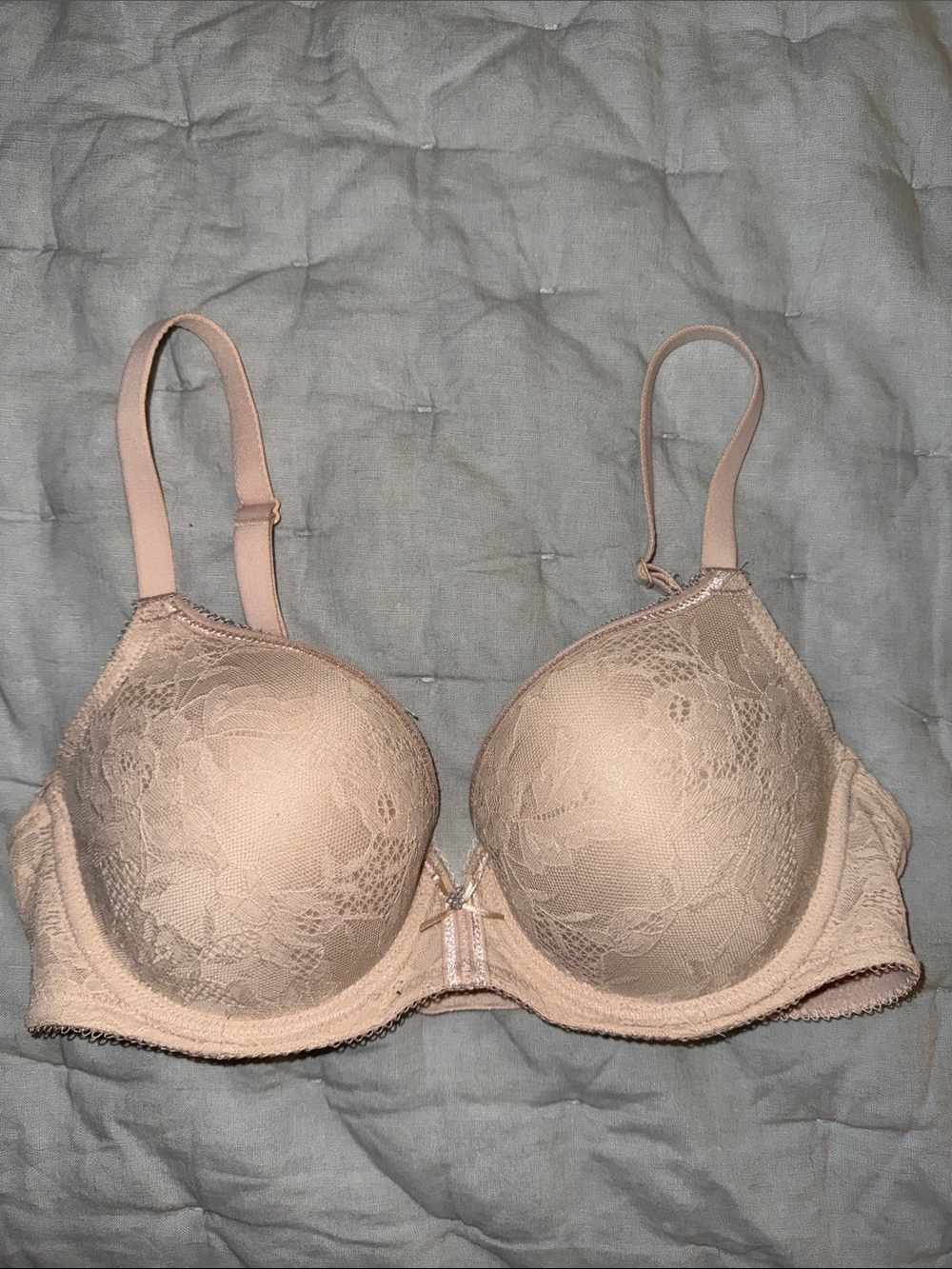 Wacoal 32D underwire bra